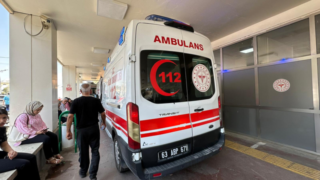 Şanlıurfa'da 8. kattan düşen işçi ağır yaralandı