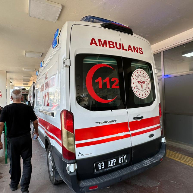 Şanlıurfa'da 8. kattan düşen işçi ağır yaralandı