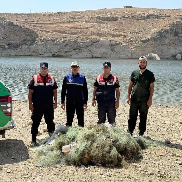 Batman'da yaklaşık 2 bin 900 metre hayalet ağ ele geçirildi