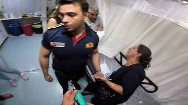 Parmağa sıkışan yüzüğü itfaiye çıkardı