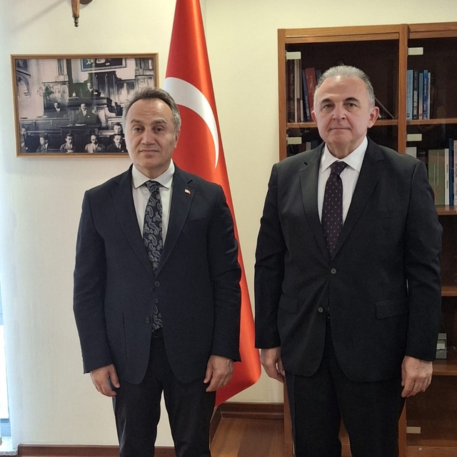 TOGÜ Rektörü Yılmaz, Kırgızistan-Türkiye Manas Üniversitesini ziyaret etti