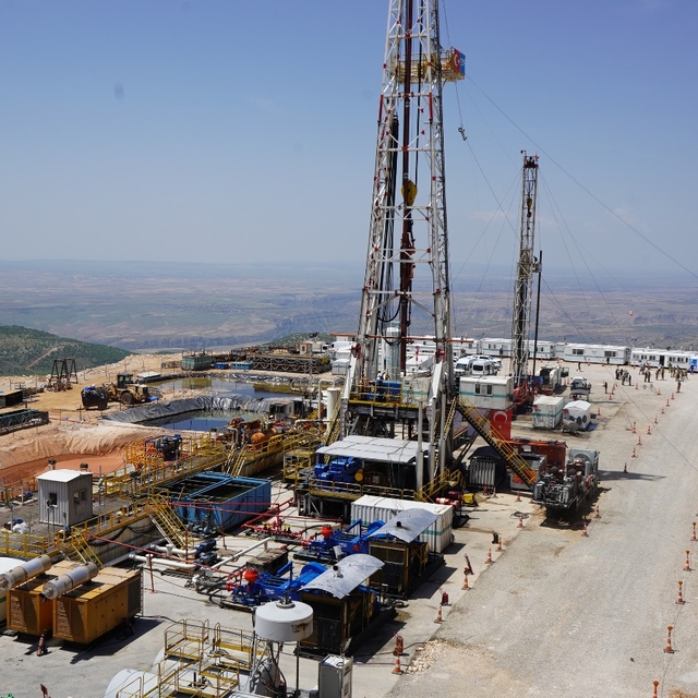 Petrol ve Doğalgaz Mühendisliği öğrencileri, Gabar Dağı'nı laboratuvar olar...