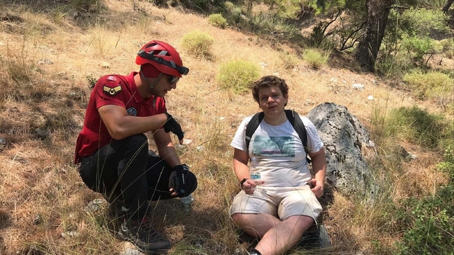 Ormanda kaybolan Rus turist, 112'yi arayıp yardım istedi; 3 saatte bulundu