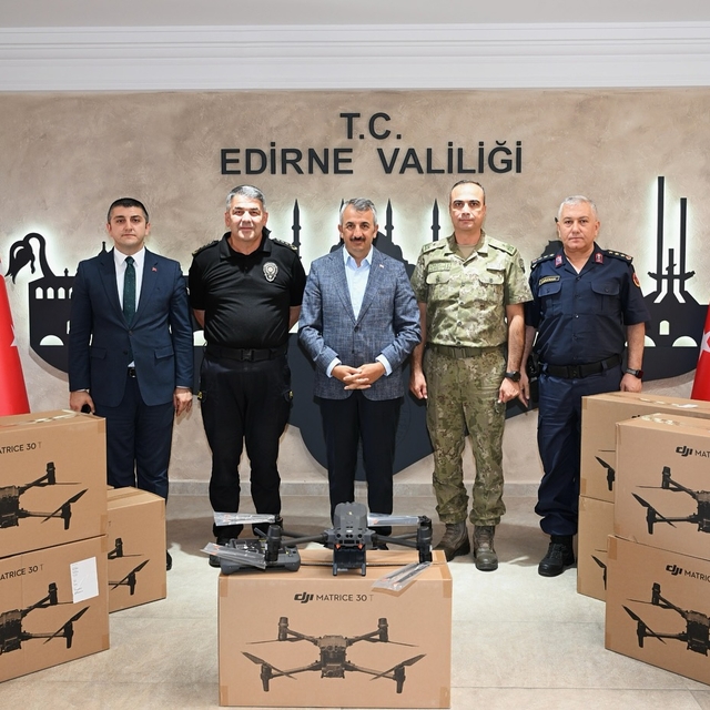 Edirne'de güvenlik güçlerinin envanterine yeni nesil İHA'lar dahil edildi