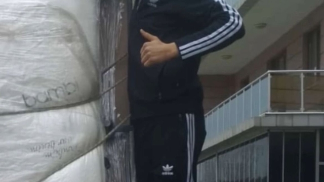 Otomobil, bariyerlere çarparak takla attı; 2 ölü, 3 yaralı (2)