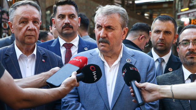 BBP Genel Başkanı Destici, Bursa'da esnaf ziyaretinde konuştu: