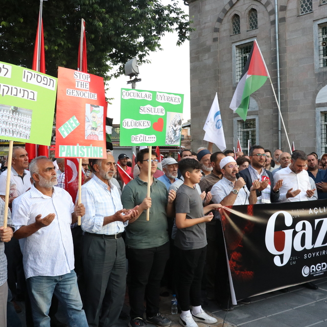 Kayseri'de İsrail'in Filistin'e yönelik saldırıları protesto edildi