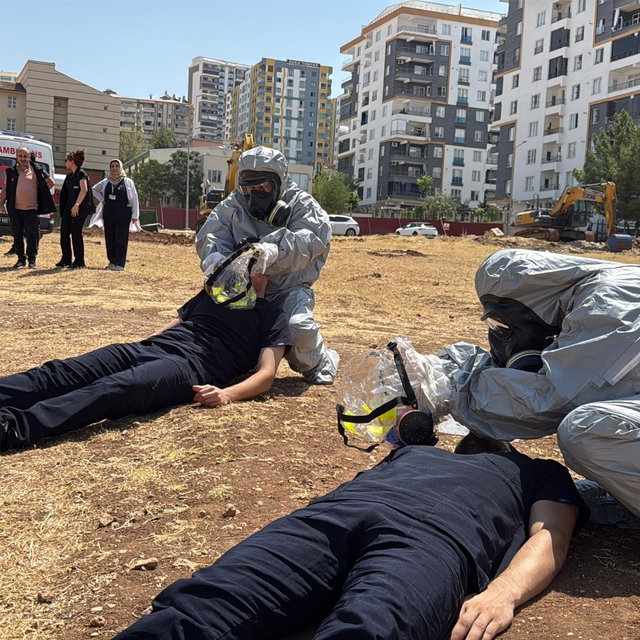 Siirt'te hastanede KBRN tatbikatı yapıldı