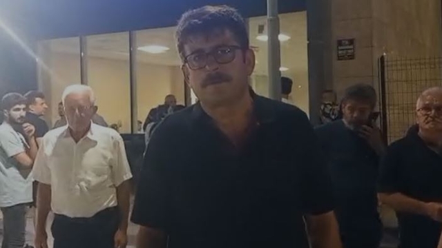 Kavgayı ayırmaya çalışanlara bıçaklı saldırı kamerada: 1 ölü, 3 yaralı (2)