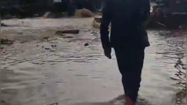 Ardahan'da sağanak sele neden oldu