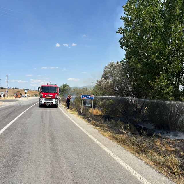Yozgat'ta çıkan ot yangını söndürüldü