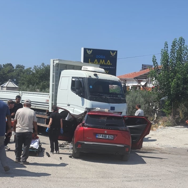 Kumluca'da trafik kazasında 1 kişi yaralandı