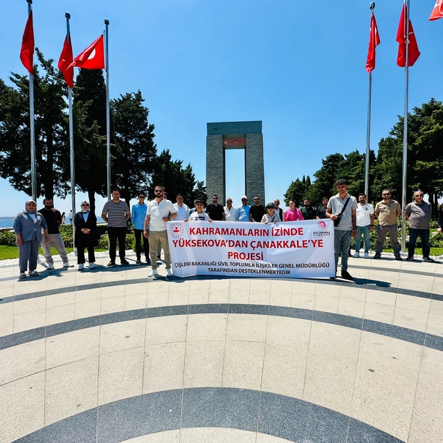 Yüksekovalı şehit yakınları ve gaziler Çanakkale'yi ziyaret etti