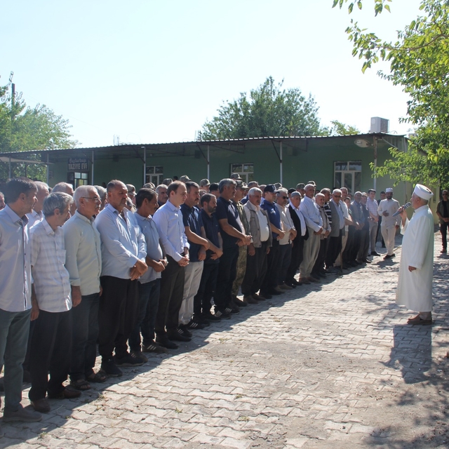 Kıbrıs gazisi Mustafa Altuntaş, Şanlıurfa'da son yolculuğuna uğurlandı