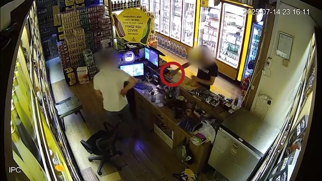 Gazzeli doktorun düşürdüğü banka kartıyla yemek yiyip, içki aldılar; 3 gözaltı