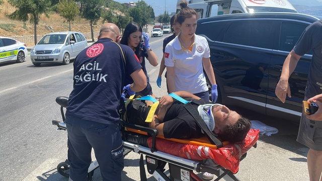 Bursa'da devrilen motosikletin sürücüsü yaralandı