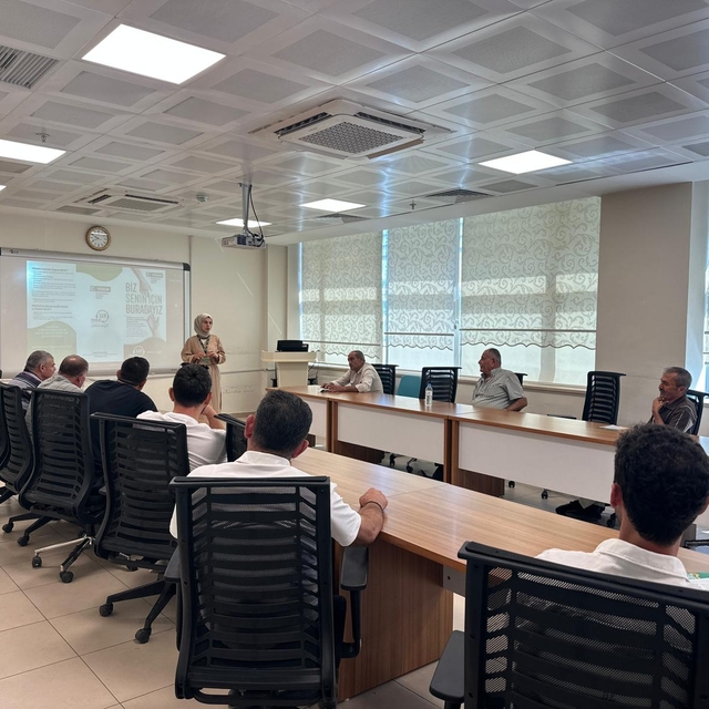 Tokat'ta Yeşilay madde, kumar, alkol ve tütün bağımlılığı eğitimi verdi