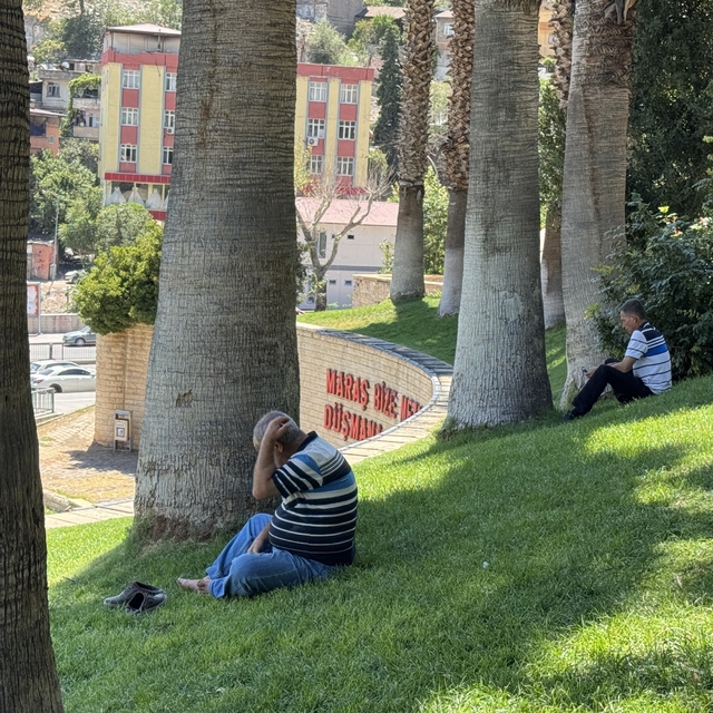 Kahramanmaraş ve Adıyaman'da sıcak hava etkisini sürdürüyor