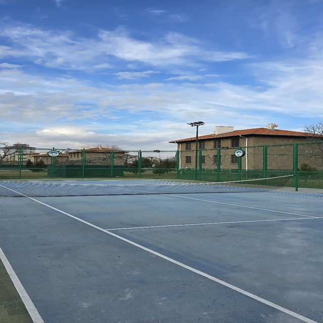 Büyükşehir Belediyesi, AGÜ'nün çeşitli birimlerinde yenileme çalışması yapt...