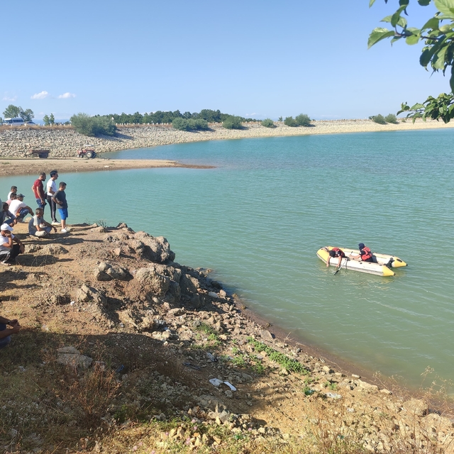 Samsun'da baraj gölüne giren 2 genç boğuldu