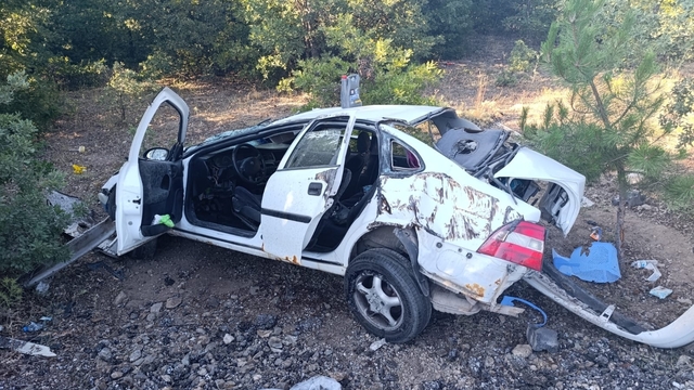 Yozgat'ta otomobil ile hafif ticari aracın çarpışması sonucu 9 kişi yaralandı