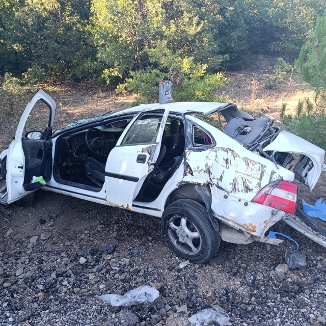 Yozgat'ta otomobil ile hafif ticari aracın çarpışması sonucu 9 kişi yaralan...