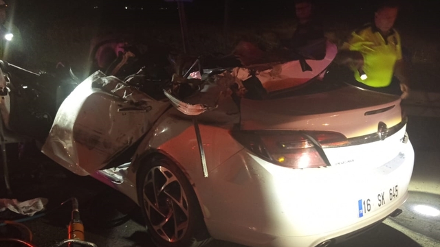 Bursa'da trafik kazasında aynı aileden 3 kişi öldü, 1 kişi yaralandı