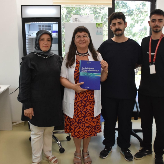 'Ege'nin tek kas ve sinir biyopsisi yapılan hastanesiyiz'