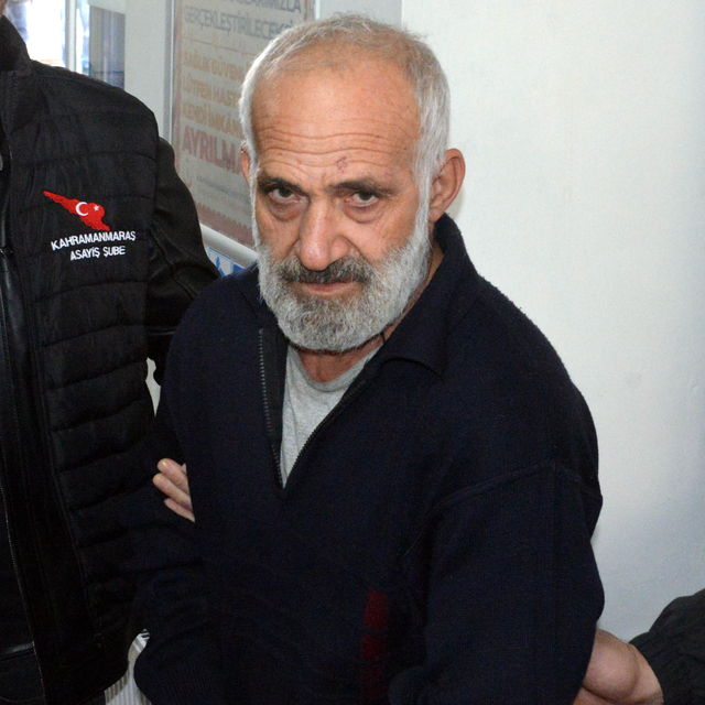 Cinayete kurban gittikleri ortaya çıkan kız kardeşlerin davasında sanıklar...