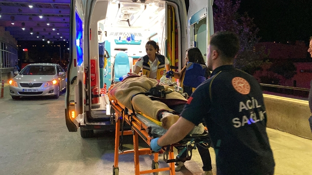 Araçta başından tabancayla vuruldu; yanındaki 2 arkadaşı gözaltına alındı