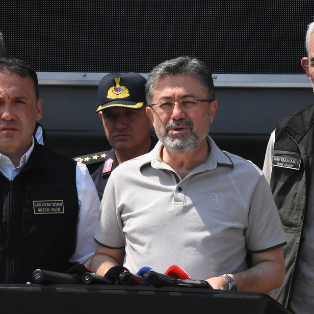 Eskişehir'deki orman yangını 2'nci gününde (2)