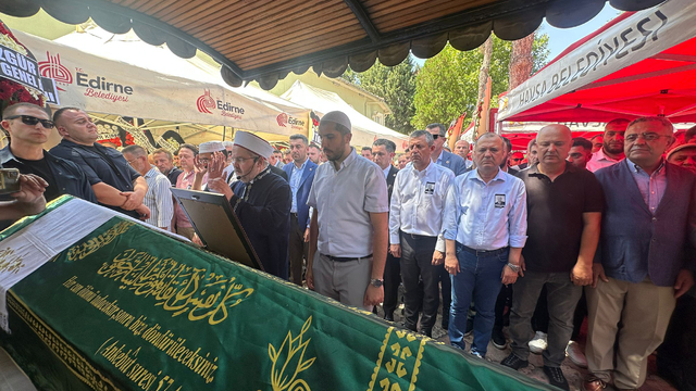 CHP lideri Özgür Özel, Edirne'de cenaze törenine katıldı
