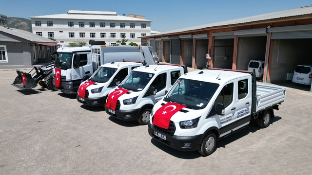 Güroymak Belediyesi 6 araçla filosunu güçlendirdi