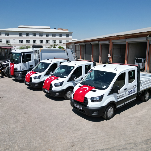 Güroymak Belediyesi 6 araçla filosunu güçlendirdi