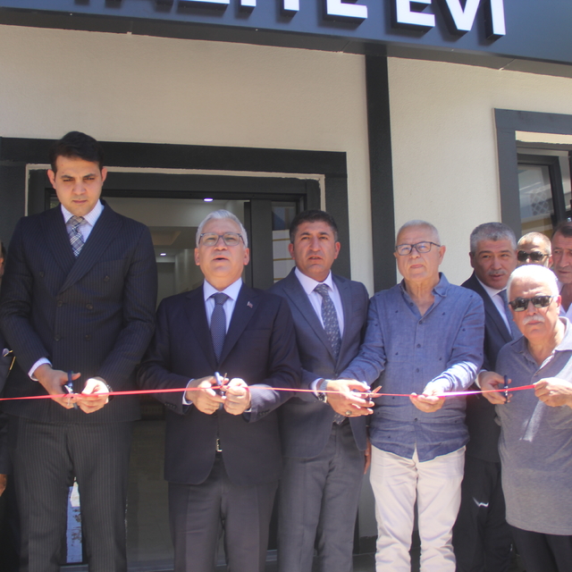 Sivas Valisi Şimşek, Zara'da taziye evi açılışına katıldı