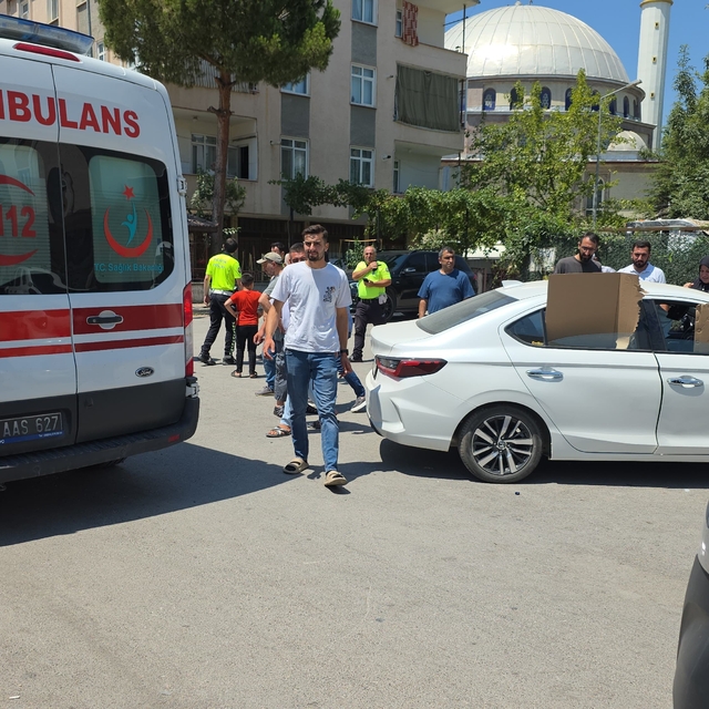 Bursa'da zincirleme trafik kazasında 3 kişi yaralandı