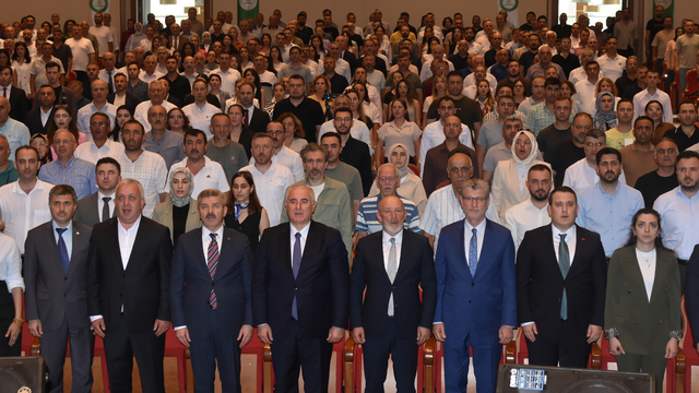 Kamu Başdenetçisi Akarca, "Ombudsman Artvinlilerle Buluşuyor" programında konuştu: