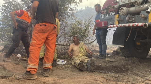 Eskişehir'deki orman yangını 2'nci gününde (4)