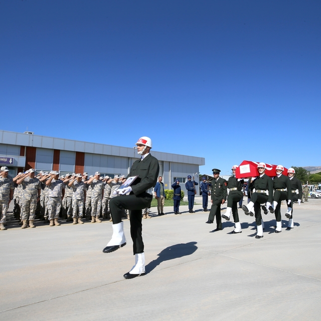 Şehit Üsteğmen Özsu'nun naaşı memleketi Edirne'ye gönderildi