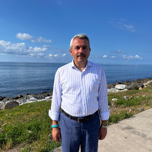 Vali Baydaş: Çay üreticisinin zarar göreceği sürece müdahil olacağız