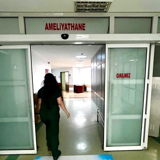 Diyarbakır'daki hastanede ameliyathanelerin yenilenmesine yönelik çalışmala...