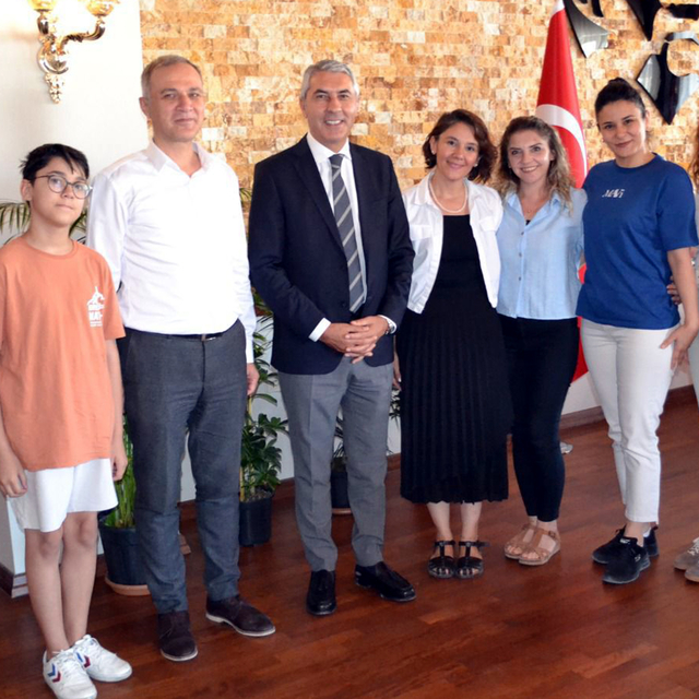 Beypazarı Huzurevi ve Aile Yaşam Merkezi yetkililerinden Kaymakam Coşkun'a...