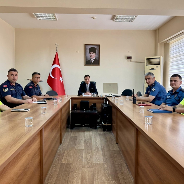 Salıpazarı'nda İlçe Güvenlik ve Asayiş Koordinasyon Toplantısı yapıldı