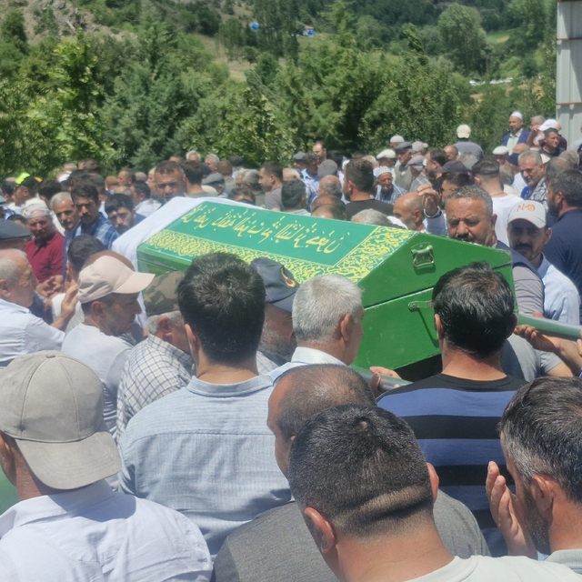 Tokat'ta Kelkit Çayı'nda boğulan 2 kuzenin cenazesi toprağa verildi