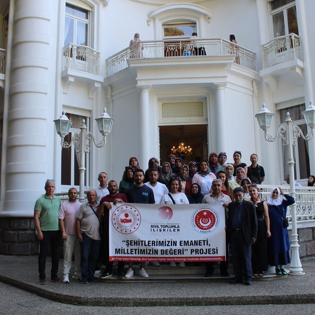 Kırşehirli şehit aileleri için Doğu Karadeniz gezisi düzenledi