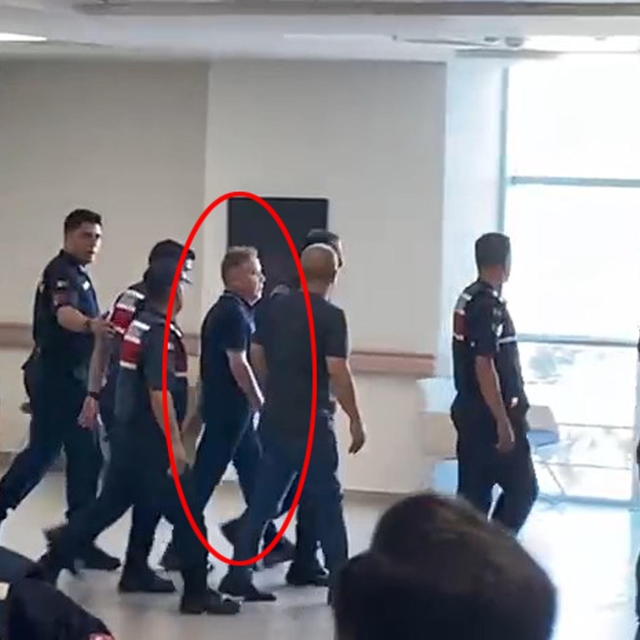 Muhittin Böcek hastaneye kaldırıldı (2)