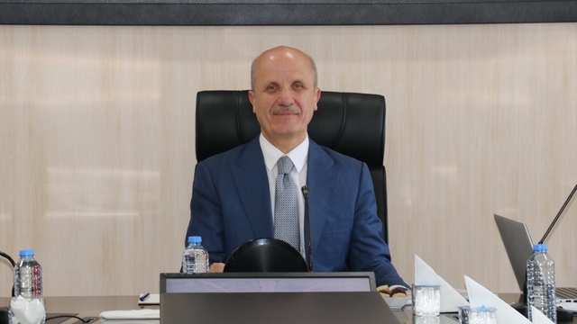 YÖK Başkanı Özvar, Ağrı'da şehit ve gazi yakınlarına açılan kontenjanları açıkladı: