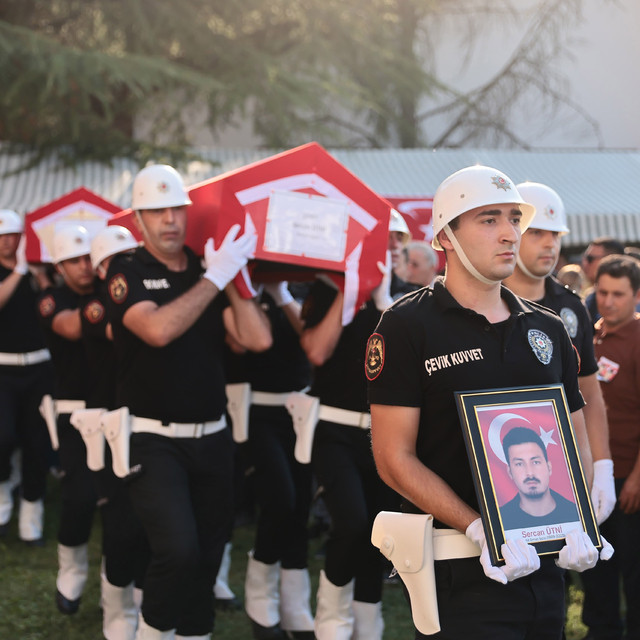 3 yıl önce aynı gün işe başlayan Denizlili 2 ormancı, birlikte şehit oldu (...