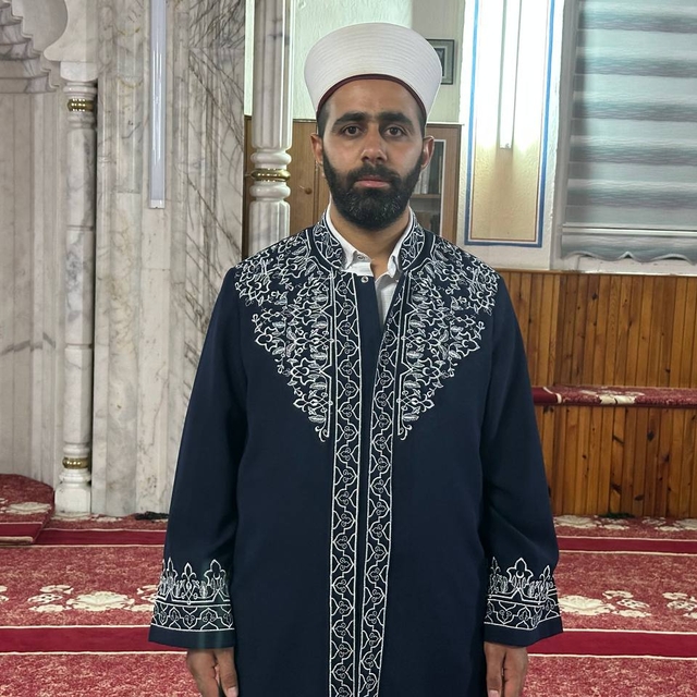 Aksaray'da Kur'an kursuna giden çocuklara açık hava sinema etkinliği düzenl...