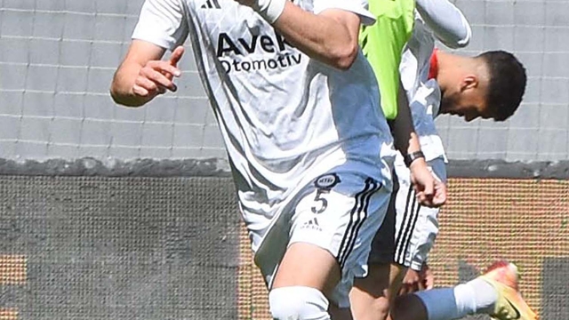 Altay, Sefa'yı kadroda tutarak rahatladı